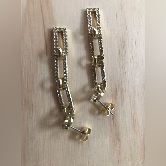 LUV AJ Mini Chain Link Studs - Picture 5 of 6